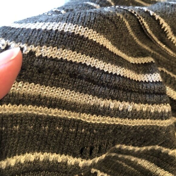 𝅺calvin Klein Jeans silver and gray knit cowl neck short sleeve sweater size S - Picture 6 of 9
